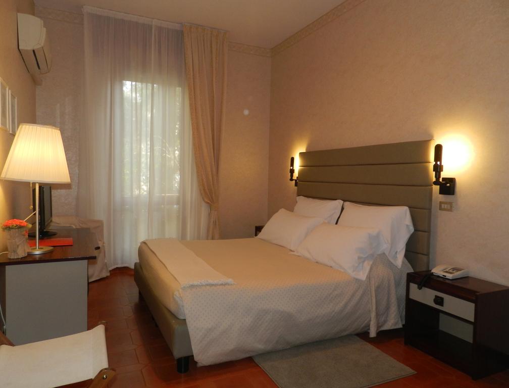 Park Hotel Albisola Superiore Rum bild