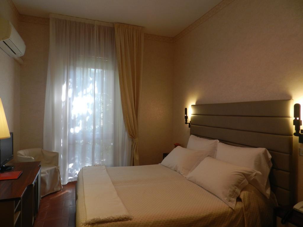 Park Hotel Albisola Superiore Rum bild